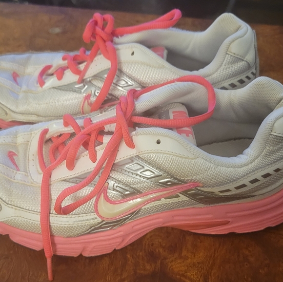 Nike women's Initiator sneakers  Hot pink - Picture 3 of 7